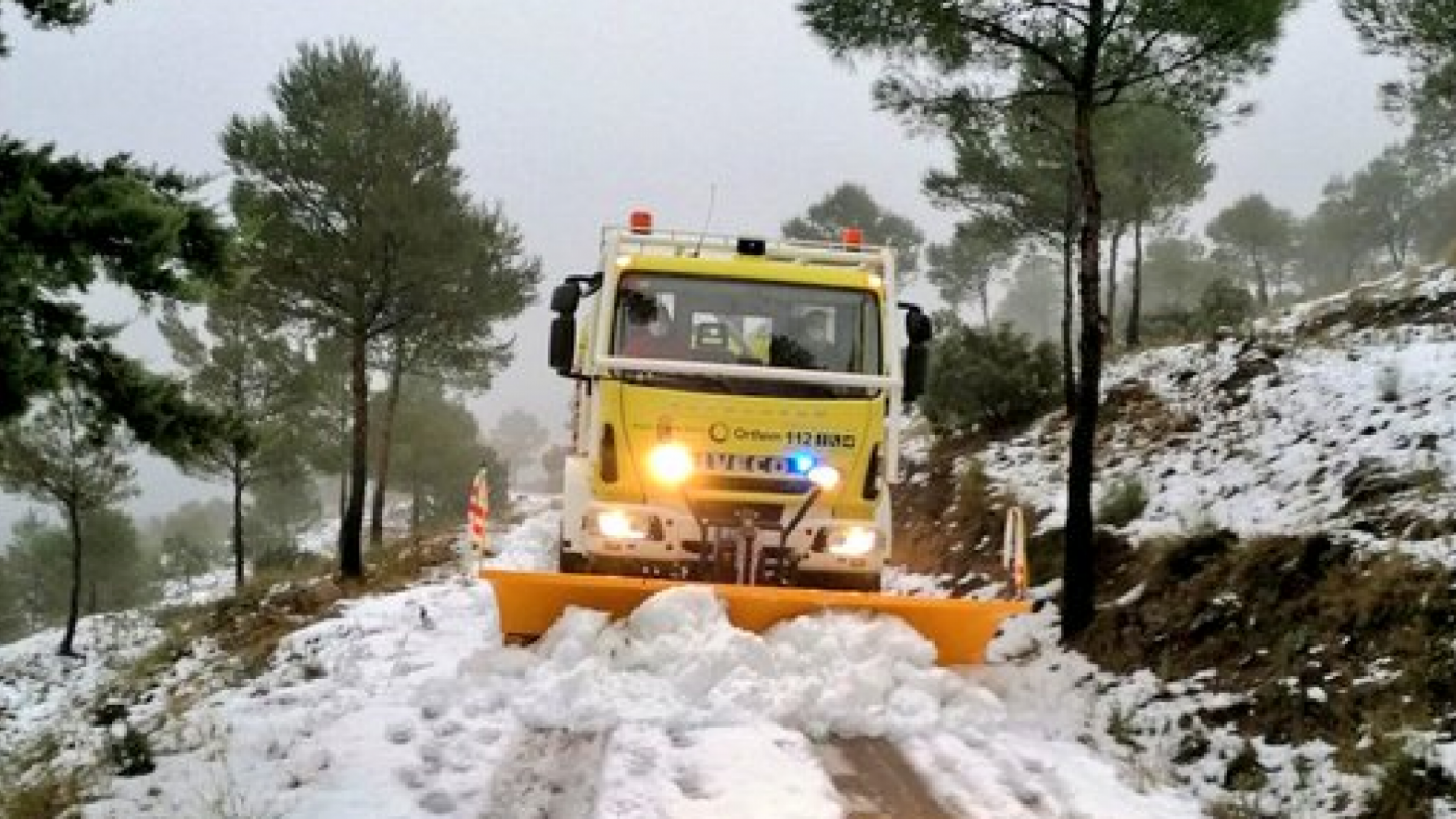 Las quitanieves siguen trabajando en carreteras del Noroeste y Altiplano de la Región de Murcia