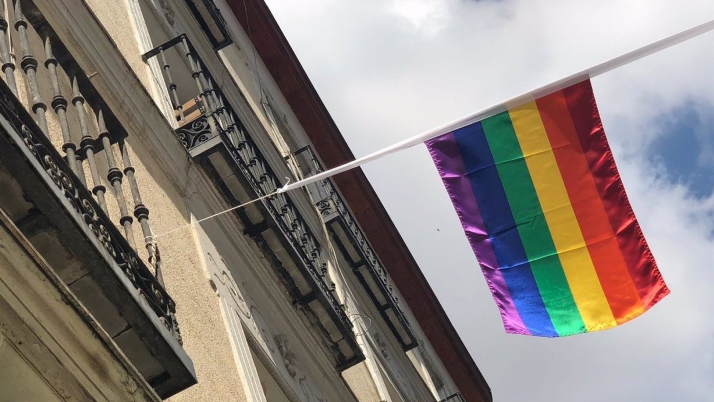 Concentración en Murcia por los destrozos en la Plaza de los Derechos LGTBI+