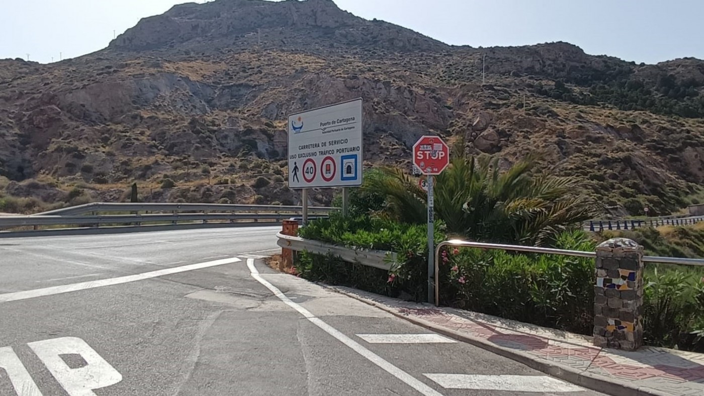 Contigo Cartagena denuncia la falta de seguridad en el acceso a Cala Cortina