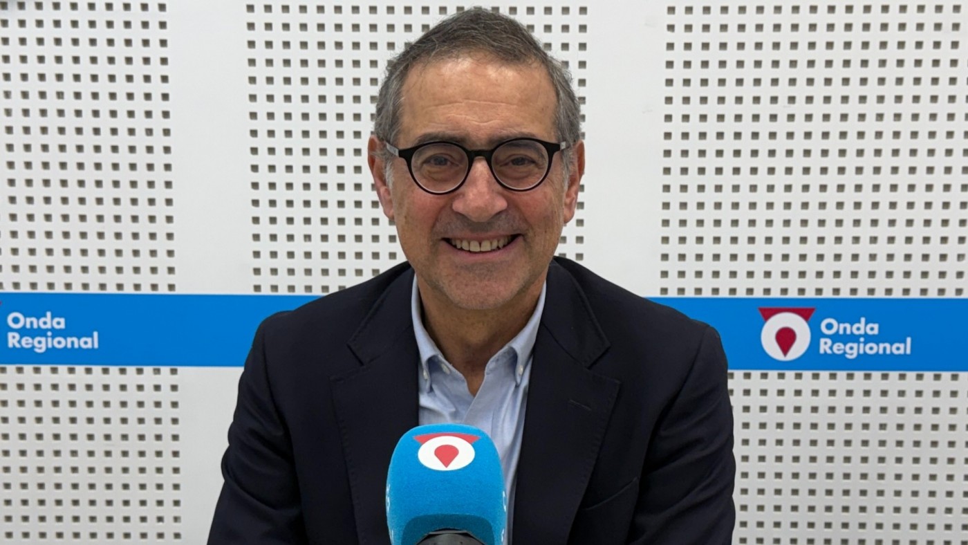 El rector de la UMU encara su despedida y recomienda “paciencia y calma” a su sucesor