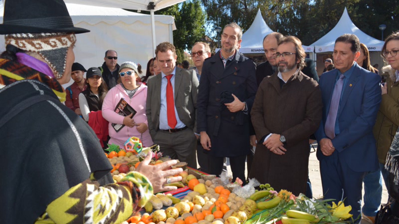 Artesanía, degustaciones gastronómicas y folklore para celebrar el Día Internacional del Migrante