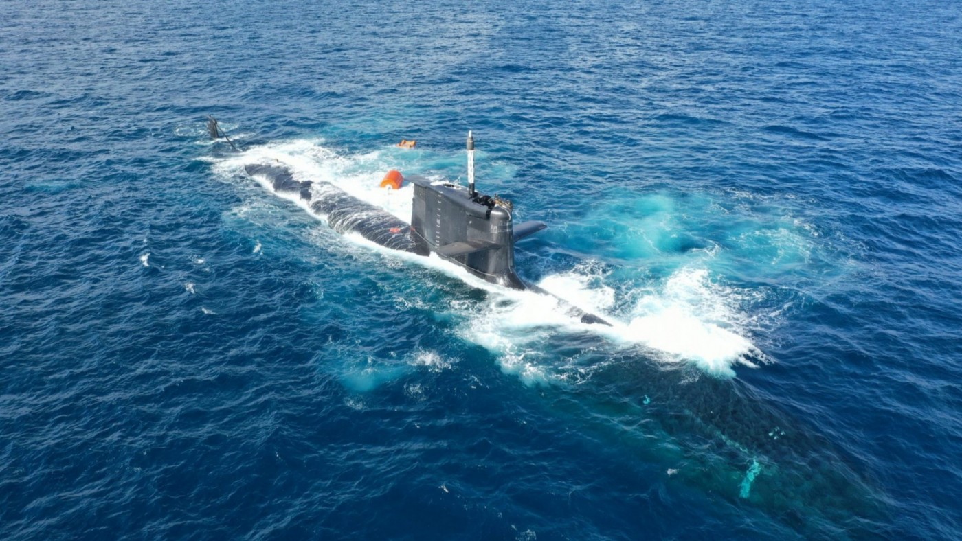 El submarino S-81 ‘Isaac Peral’ realiza con éxito su primera inmersión estática