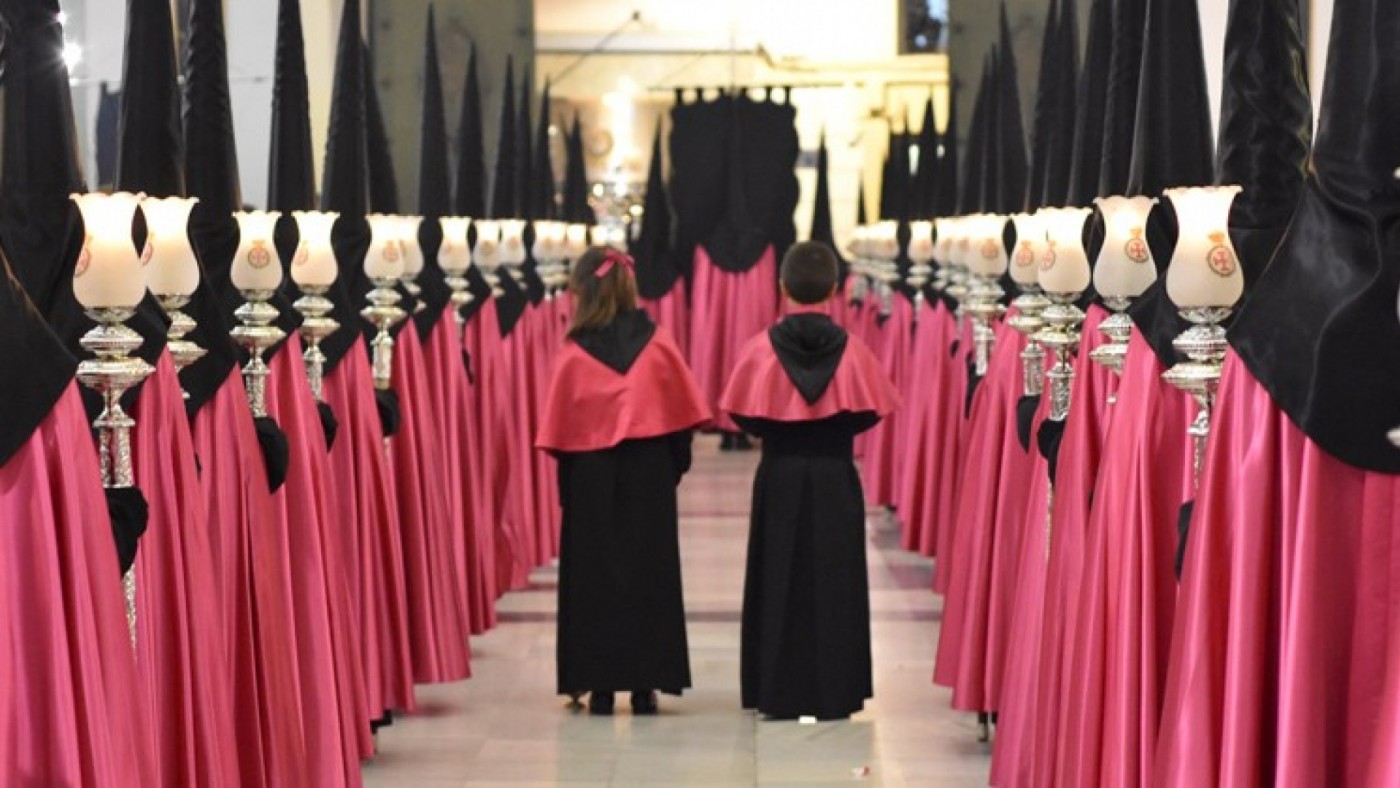 Viernes de Dolores con incidente californio en Cartagena y Sábado de Pasión brillante en Murcia