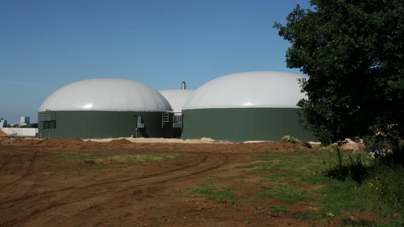 Las plataformas vecinales contra el biogás se unen para exigir una regulación más transparente