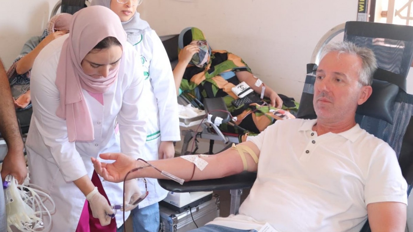 Miles de marroquíes donan sangre para ayudar a la víctimas del terremoto